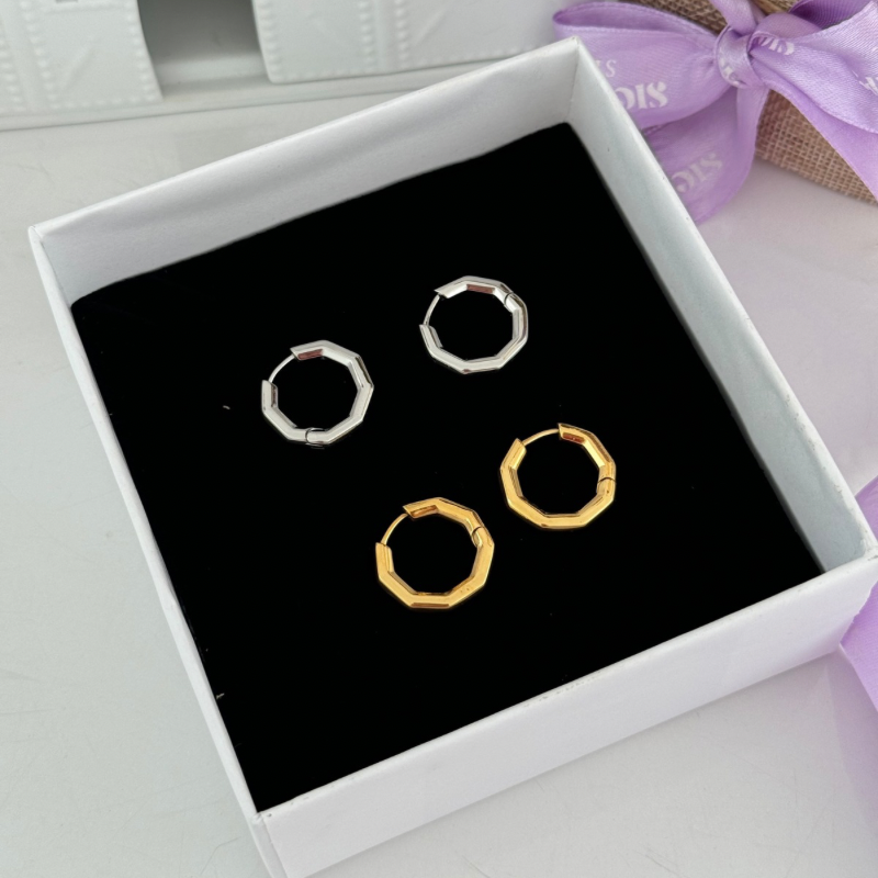 Hexagonal earrings