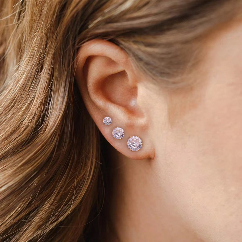 Diamond studs