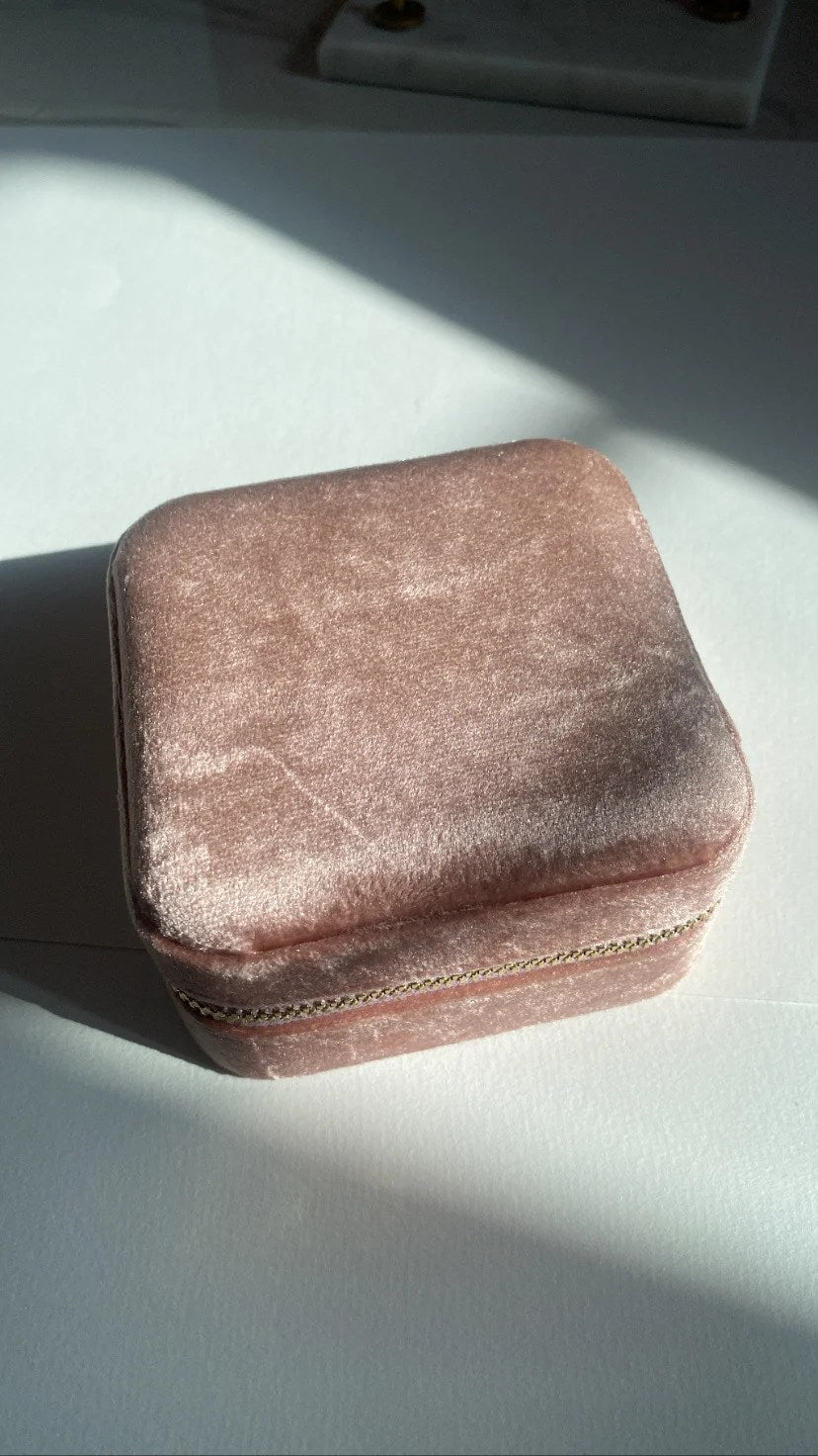 Glaze jewellery case