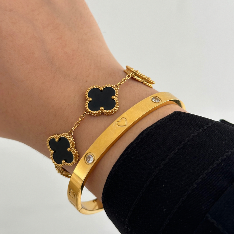 Black Clover bracelet