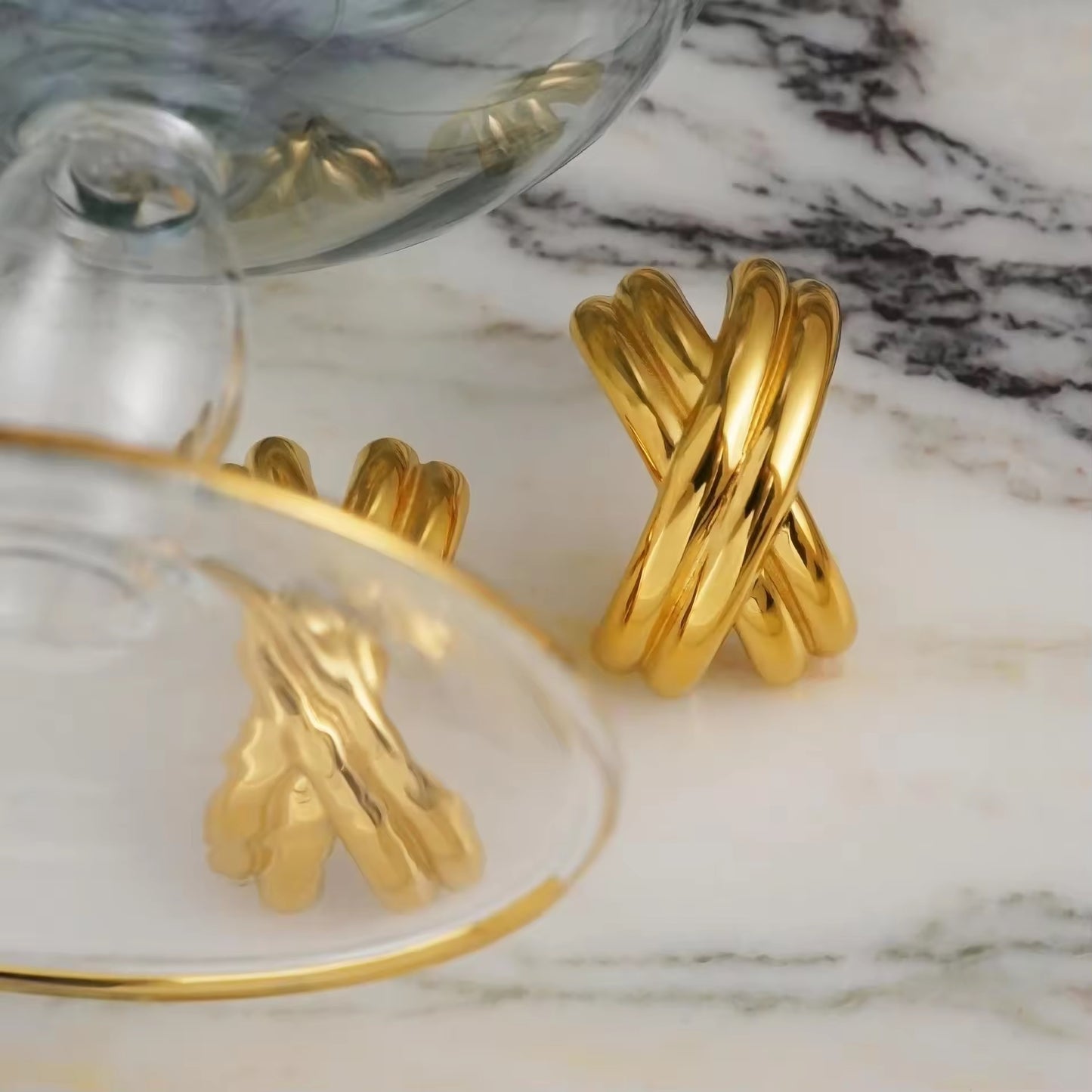 Cross chunky earrings