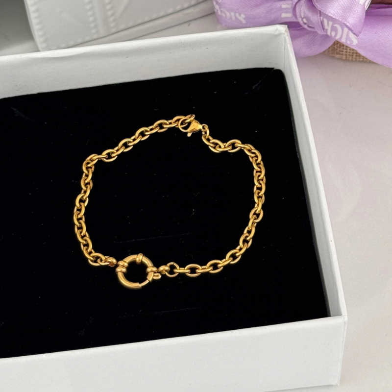 Peach bracelet