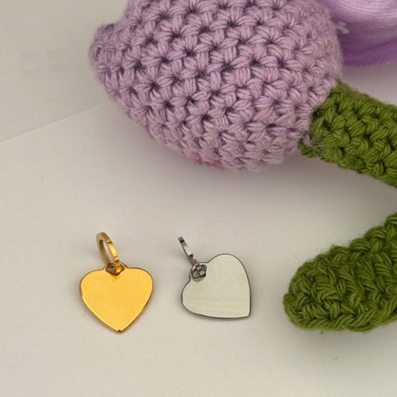 Sweetheart engravable charm