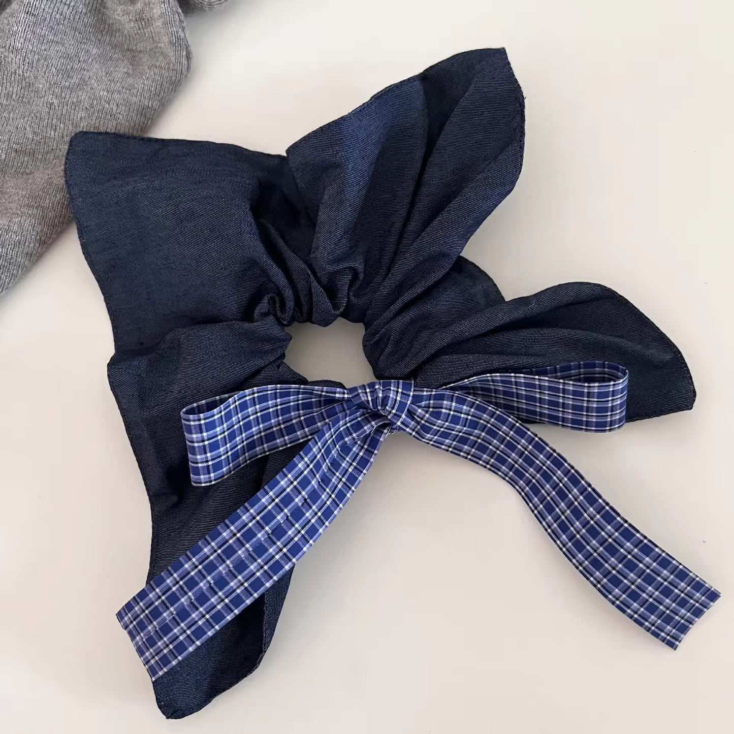 Fluff loop scrunchie