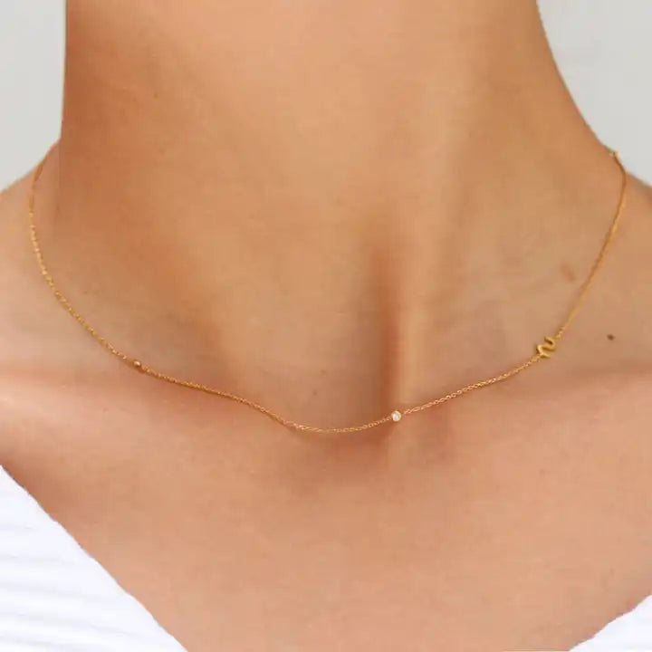 Dainty Initial necklace