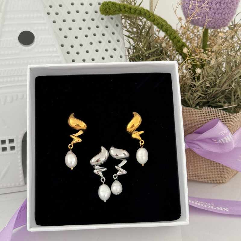 Windfall earrings