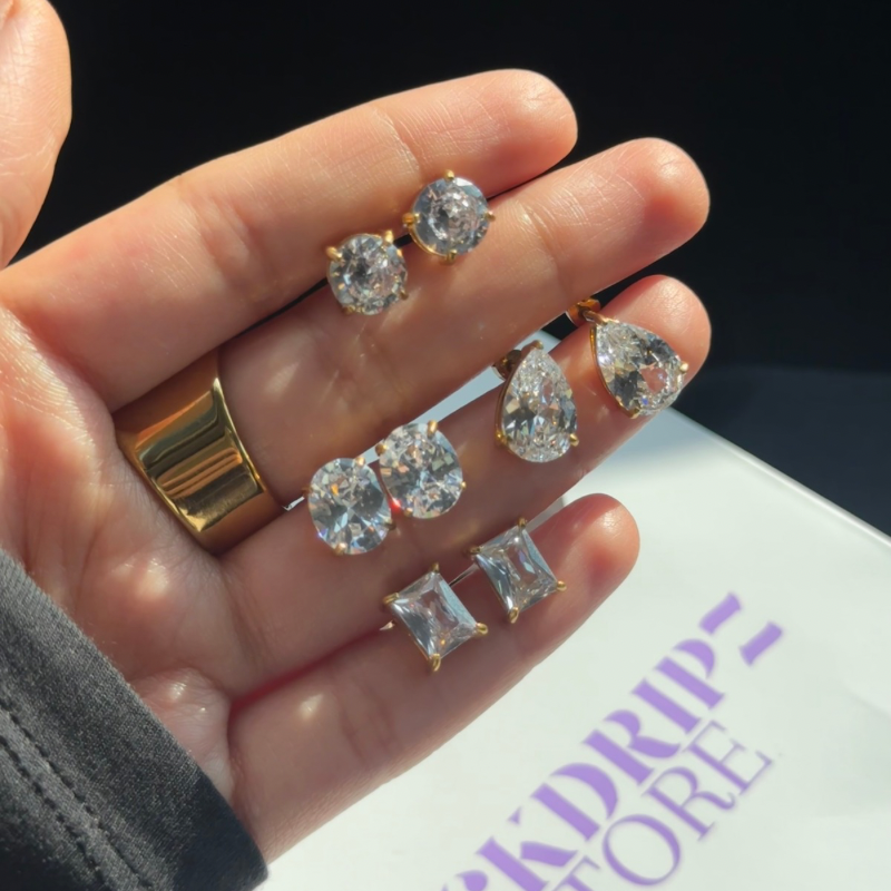 Heart flatback studs