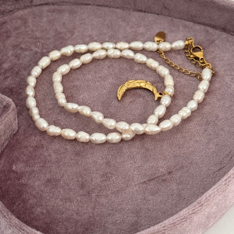 Cotton tulip necklace