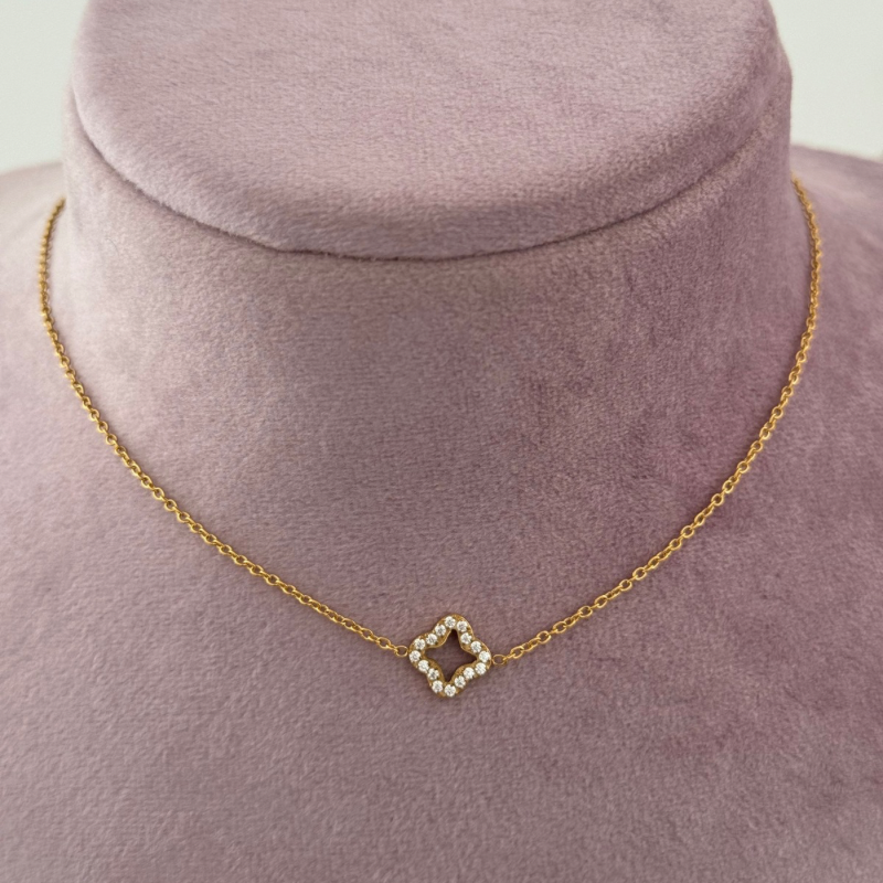 Clovia necklace