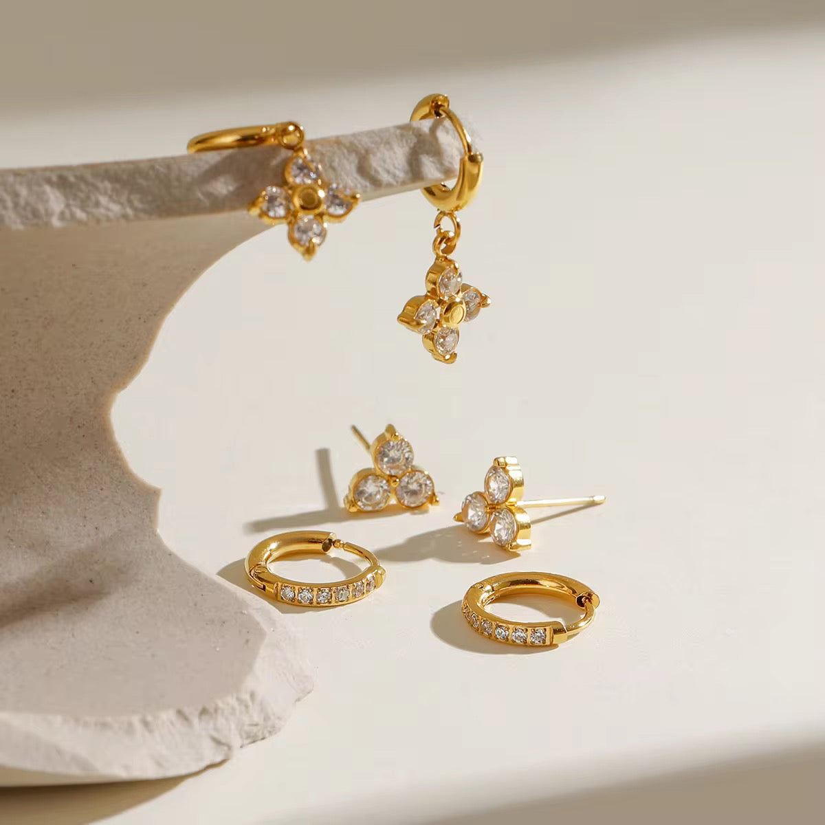 Rebel ear set