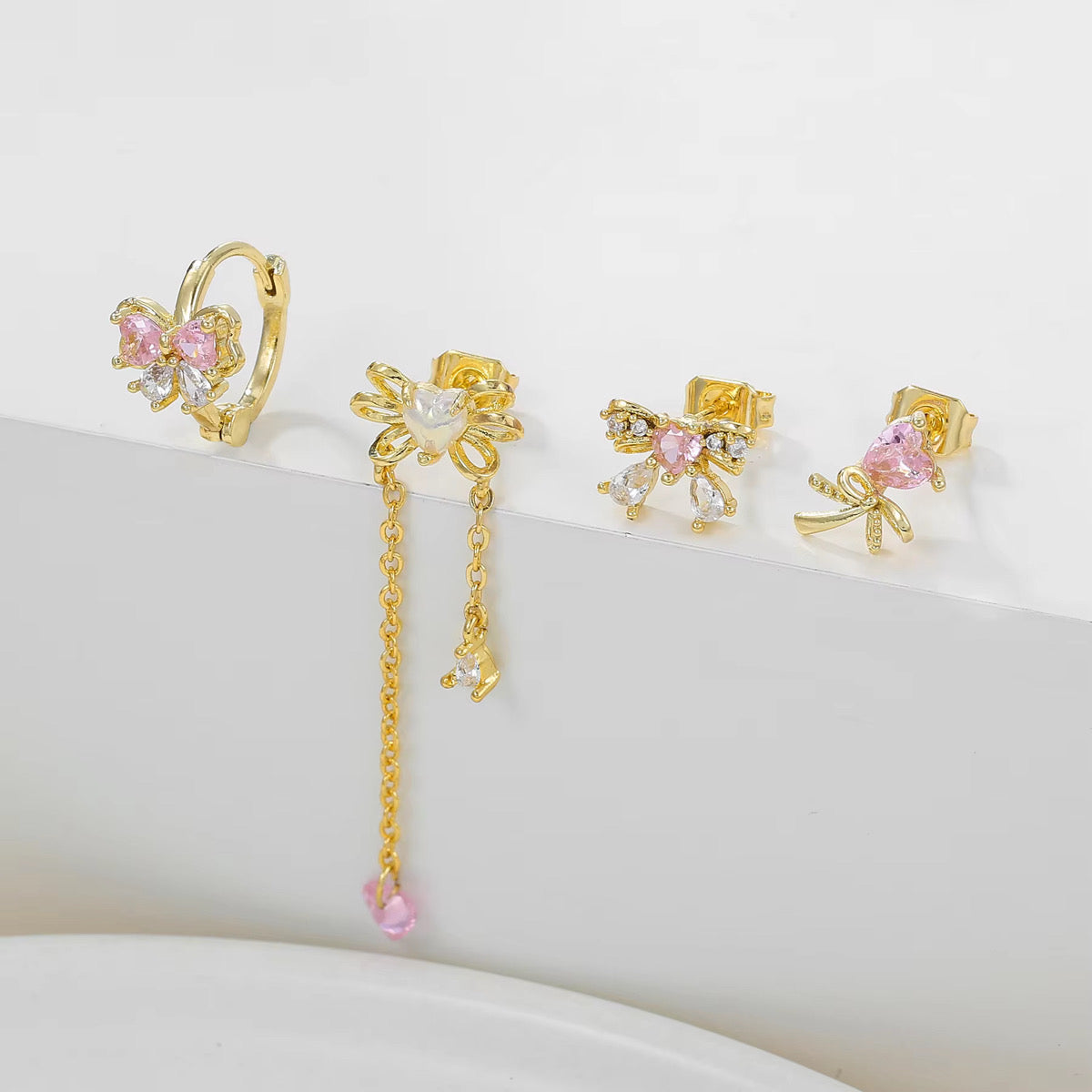 Bow chic ear set