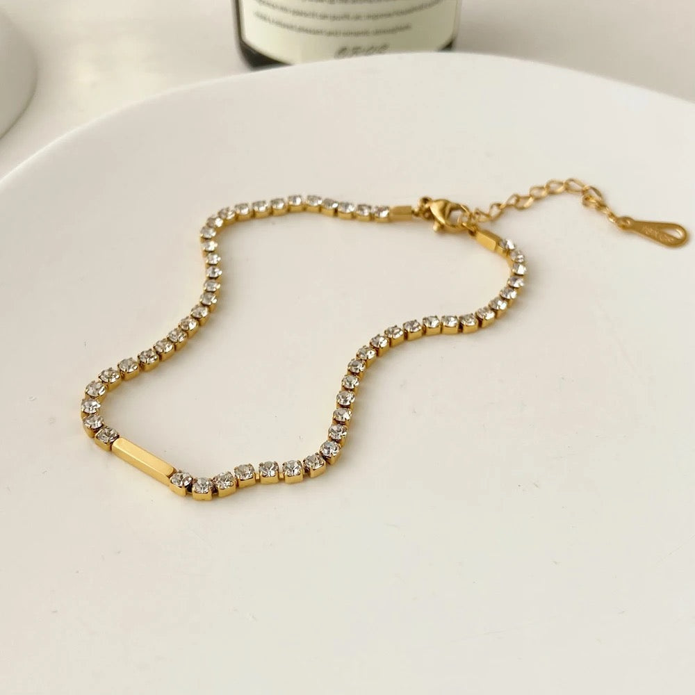 Courtney anklet