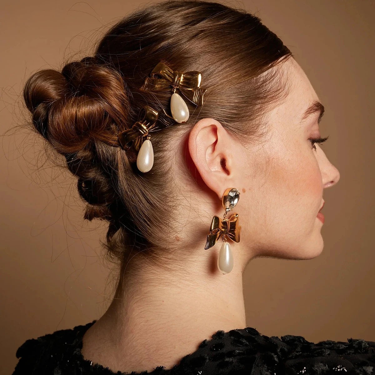 Coquette hair clip