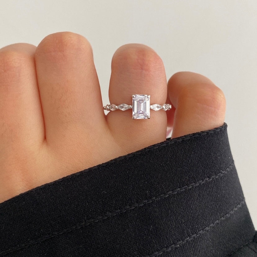 Hers only ring