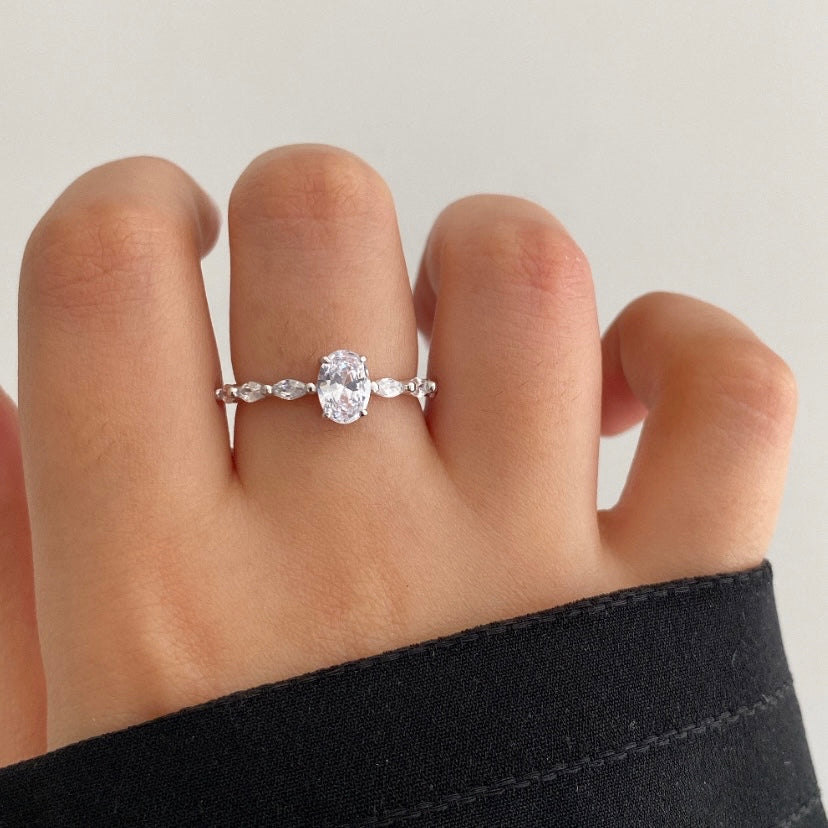 Whitney ring
