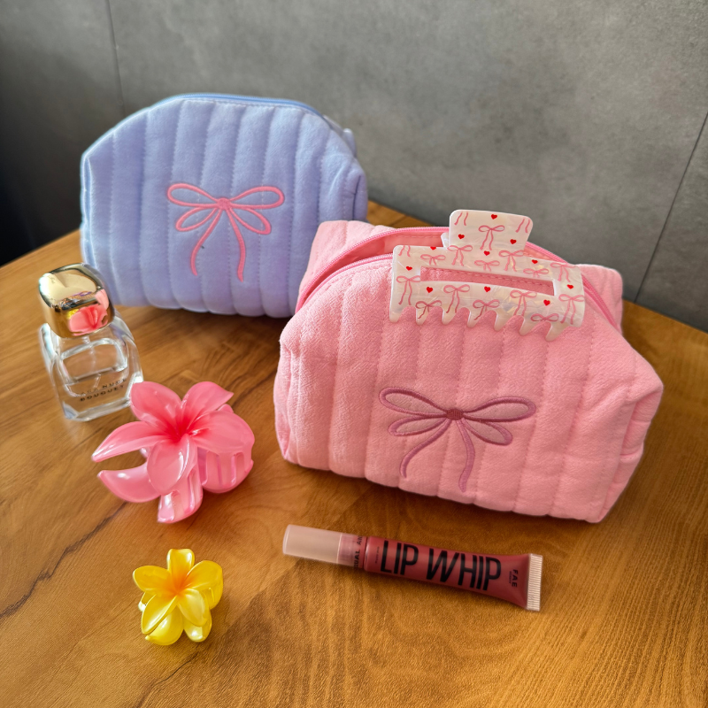 Bow-tie pouch