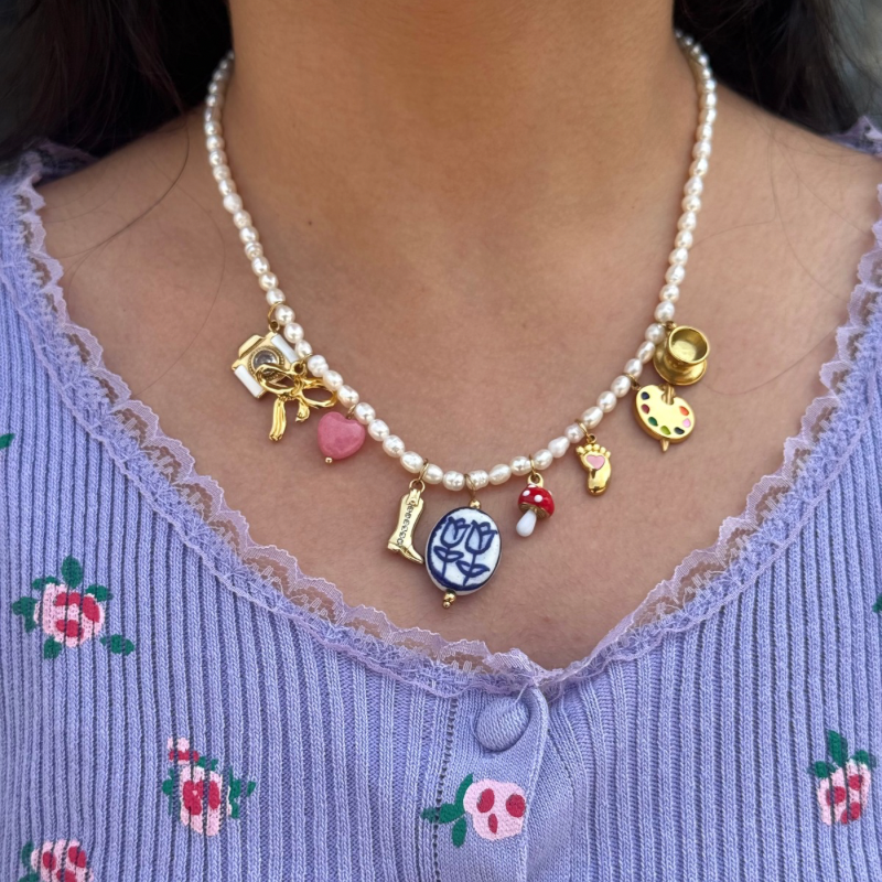 Charm wonderland necklace