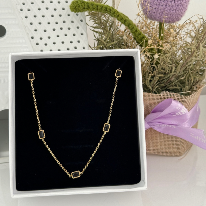 Tilly 2.0 necklace