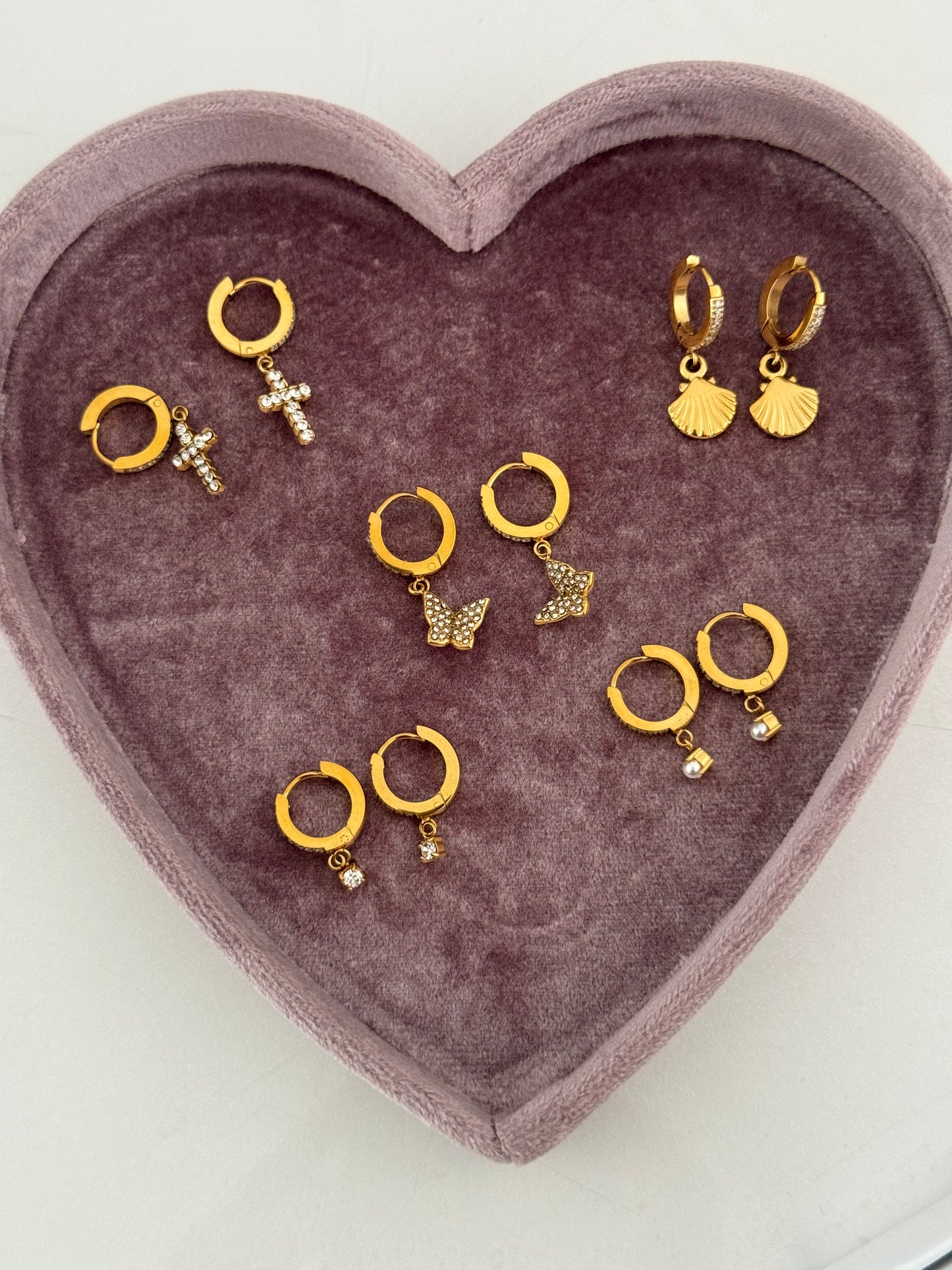 Pearl bali hoop earrings