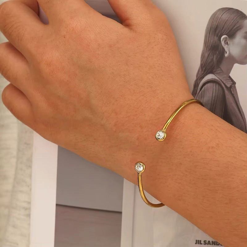Elegant bracelet