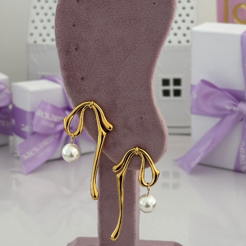 Coquette earrings