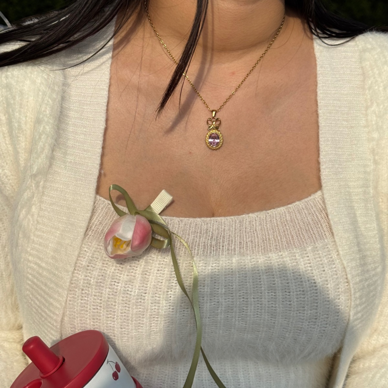 Baby doll sparkle necklace