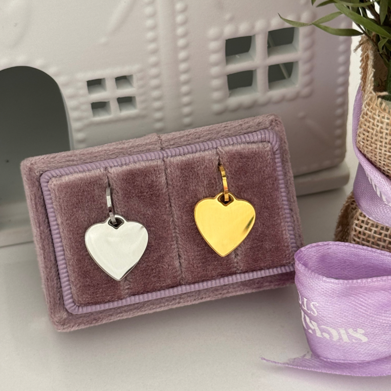 Sweetheart engravable charm