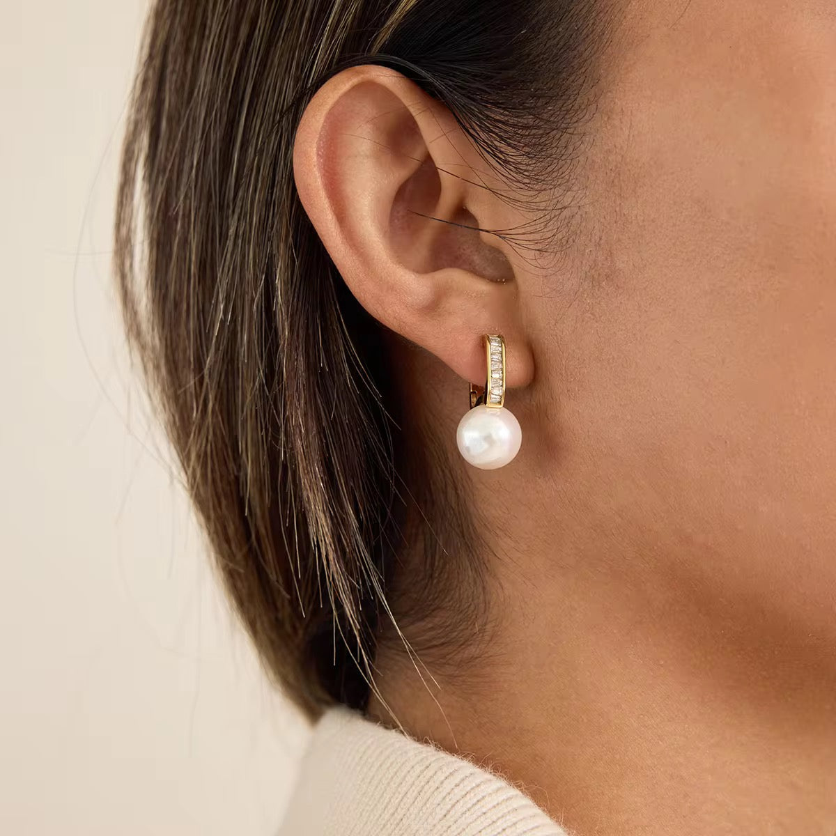 Pearl-pure earrings