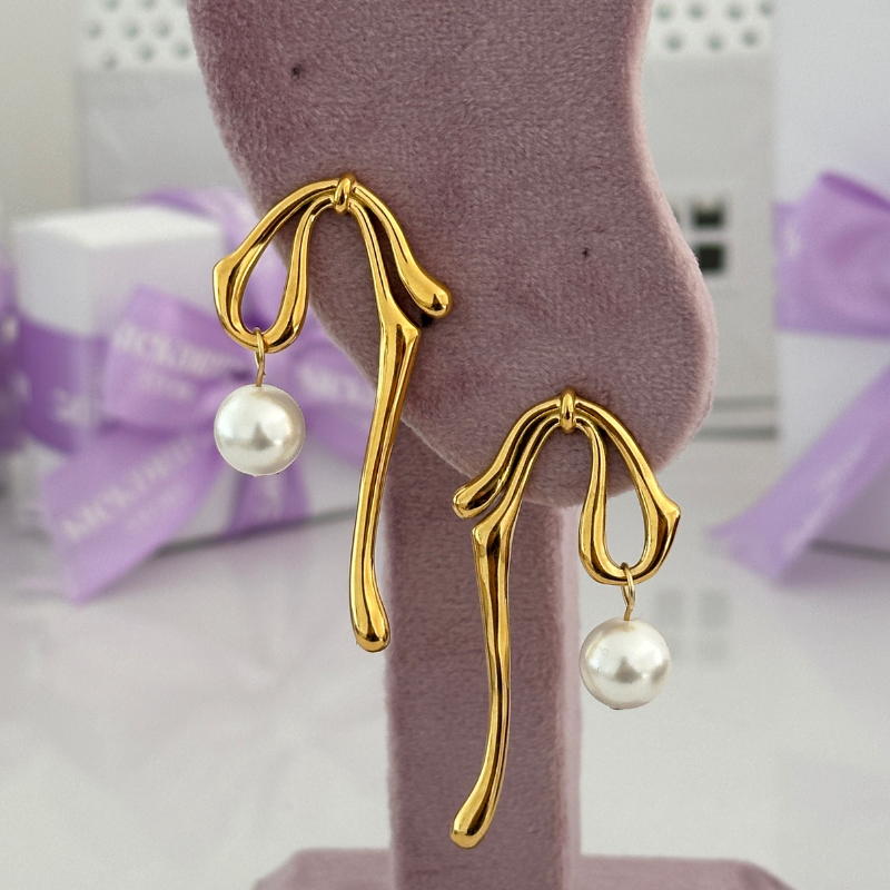 Coquette earrings