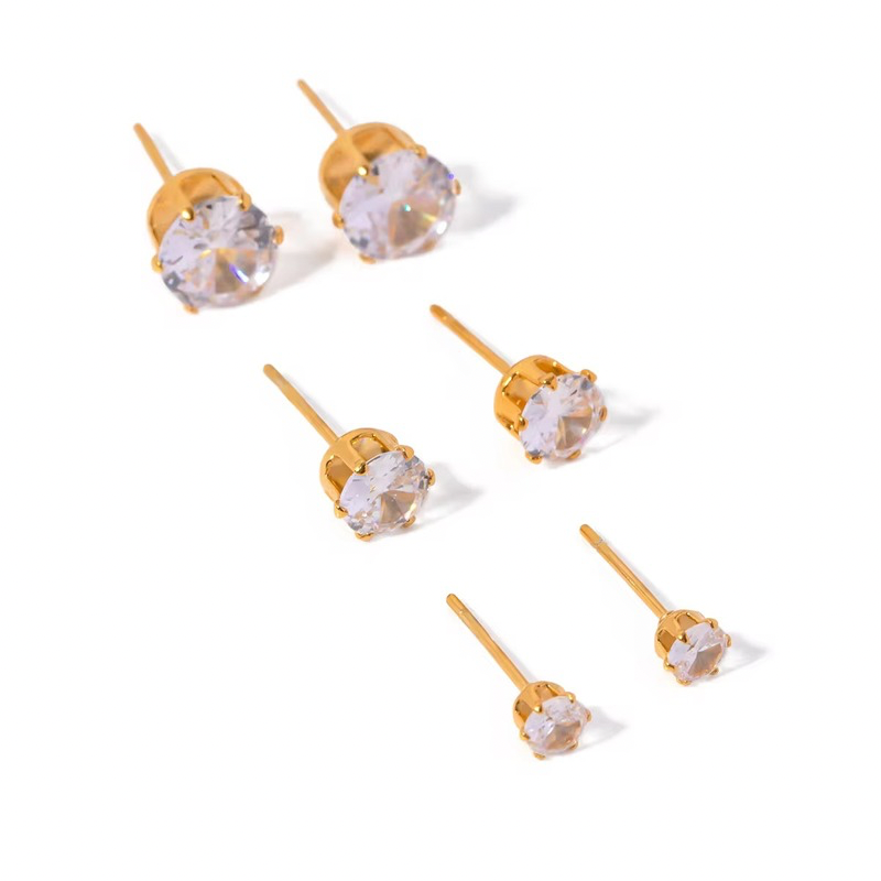 Diamond studs