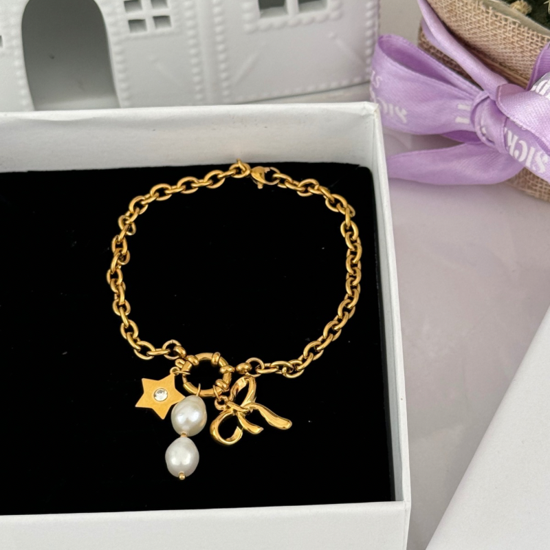 Peach bracelet