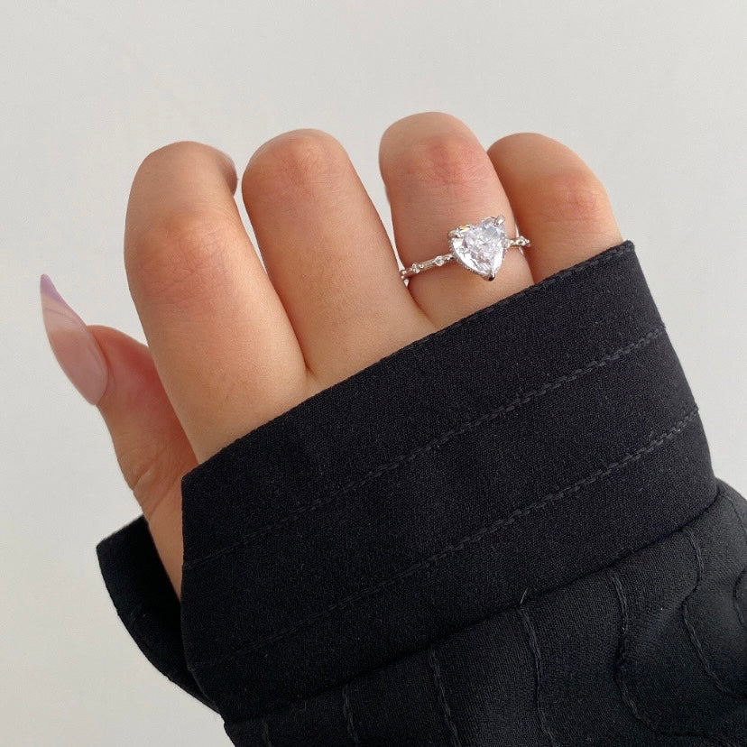 Operose ring