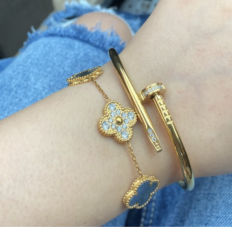 Two way clover bracelet