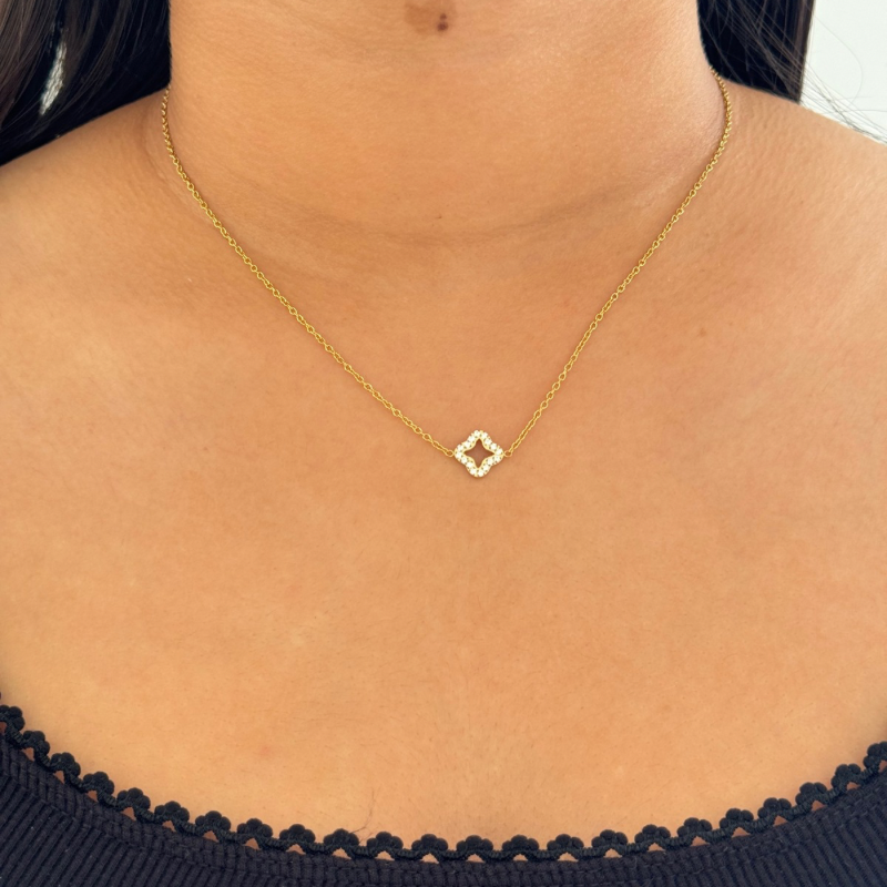 Clovia necklace