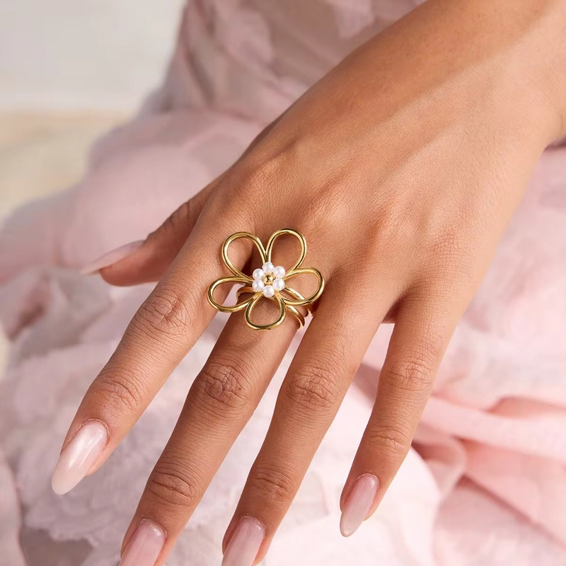 Flora ring