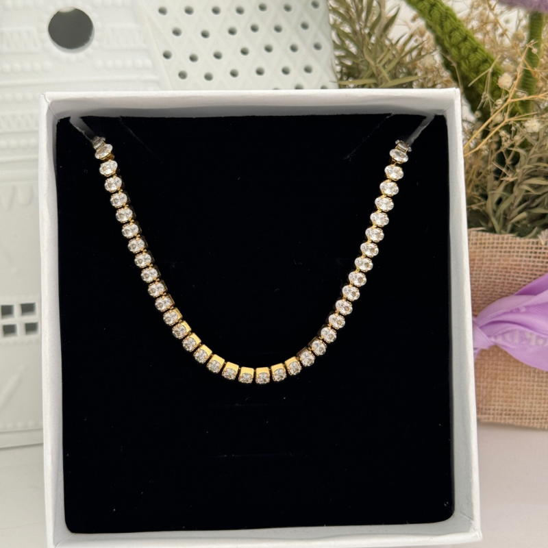 Inara choker