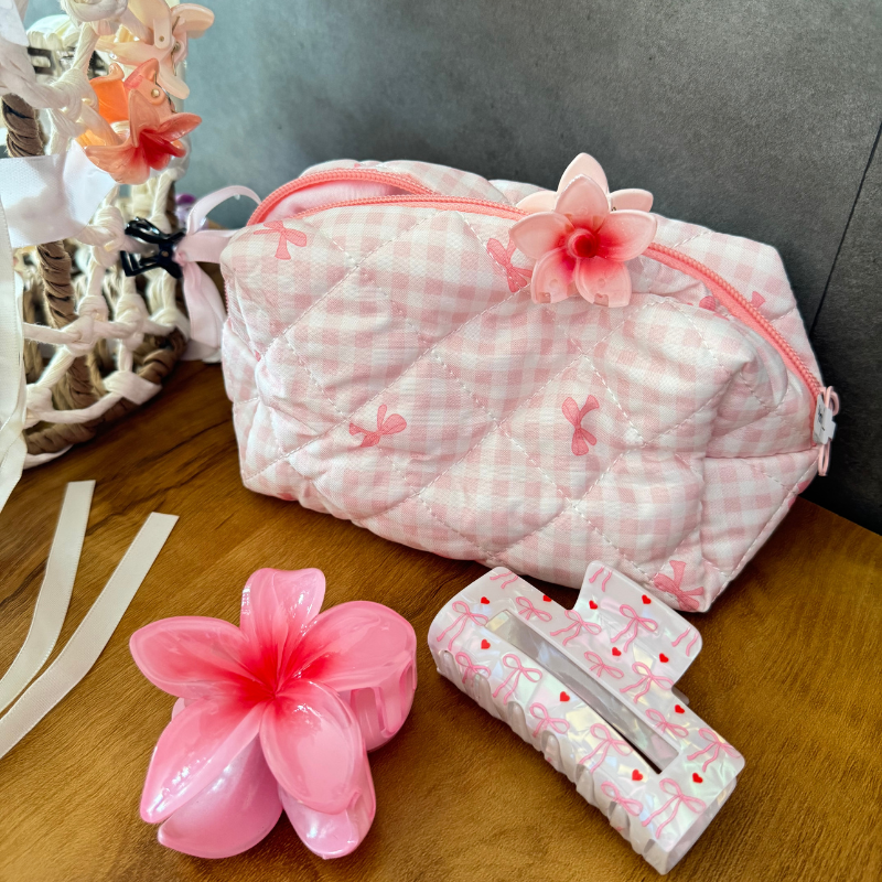 Marshmallow makeup pouch