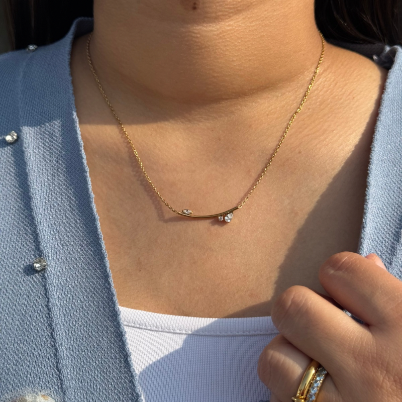 Nova line necklace