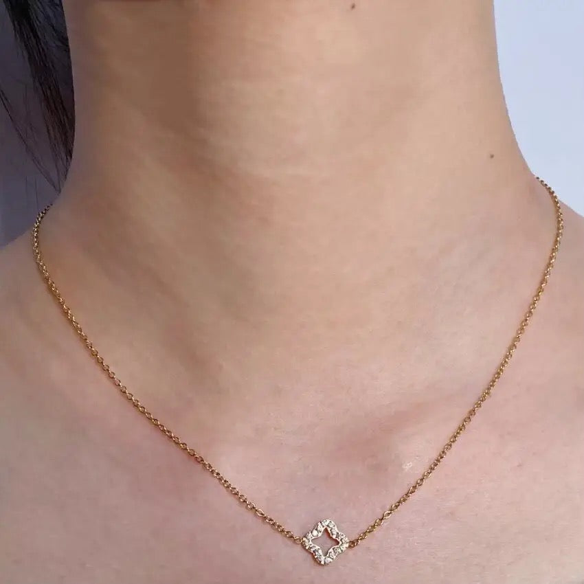 Clovia necklace