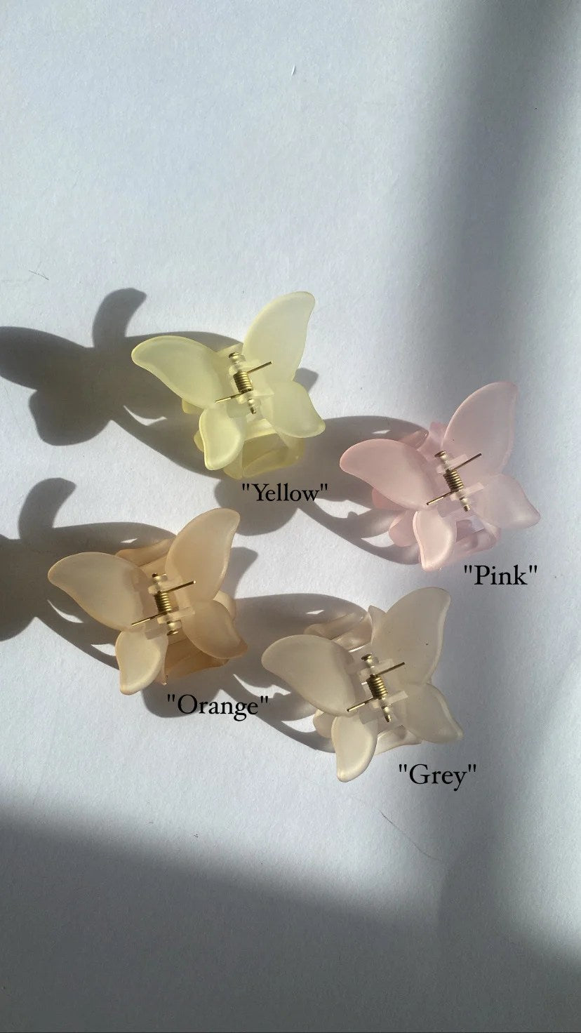 Pantone claws