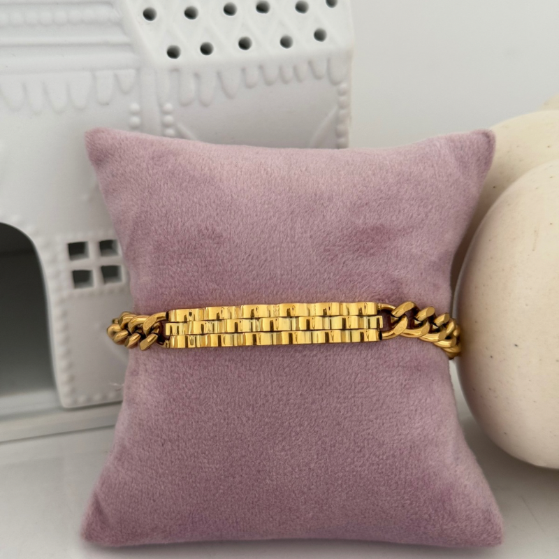 Moonlit bracelet
