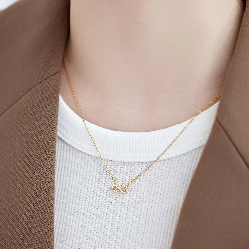 Endless love necklace