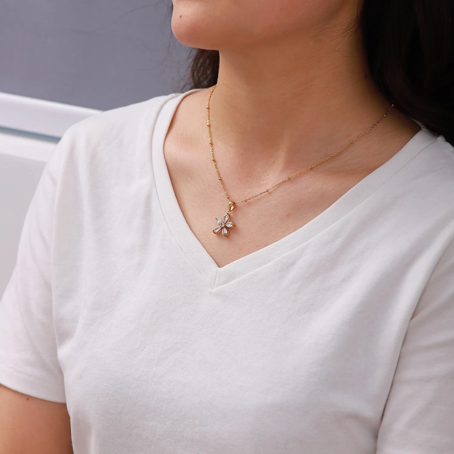 Petal necklace
