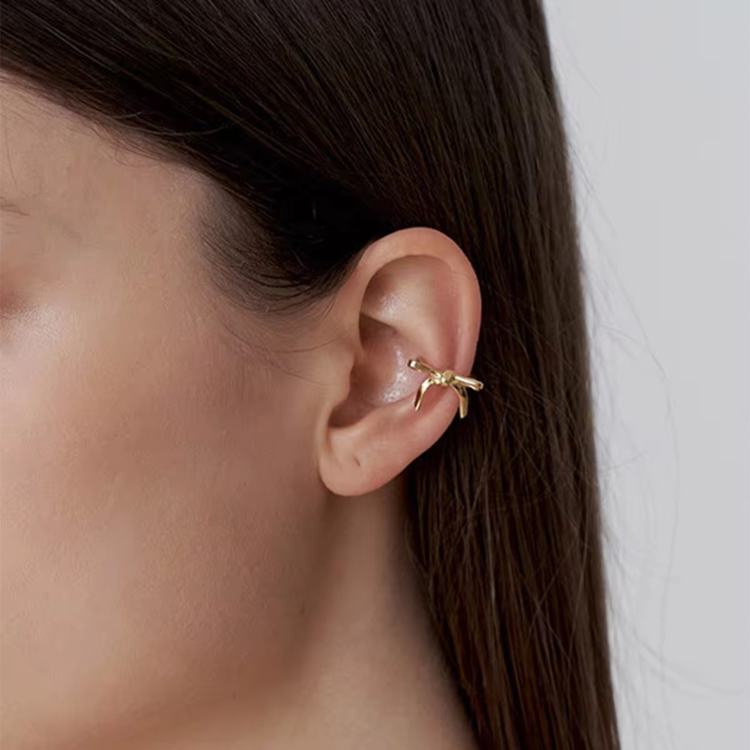 Bow earcuffs