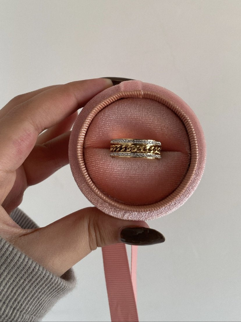 Fidget ring