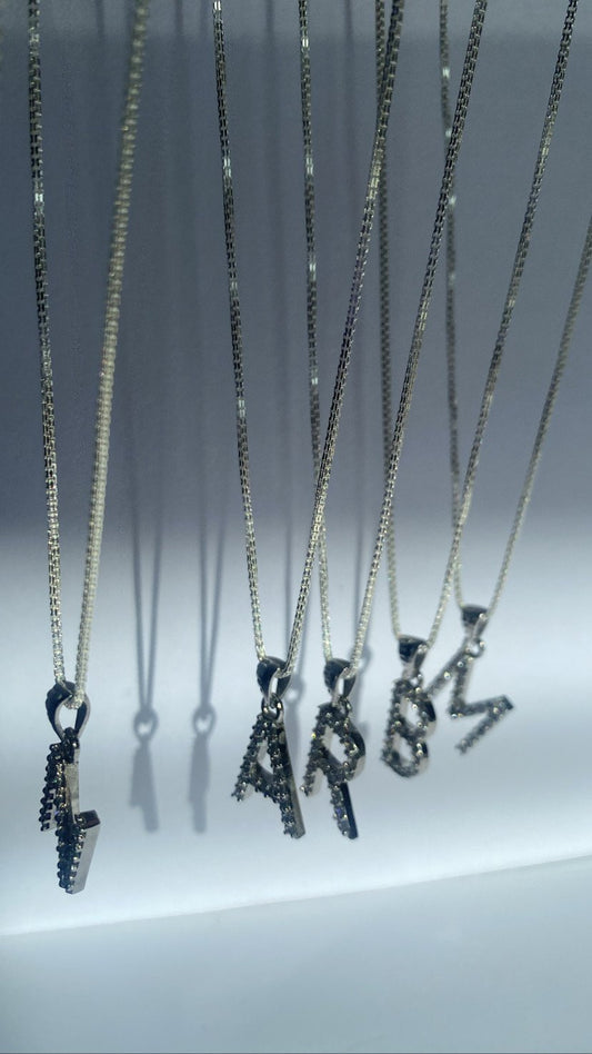 INITIAL NECKLACE