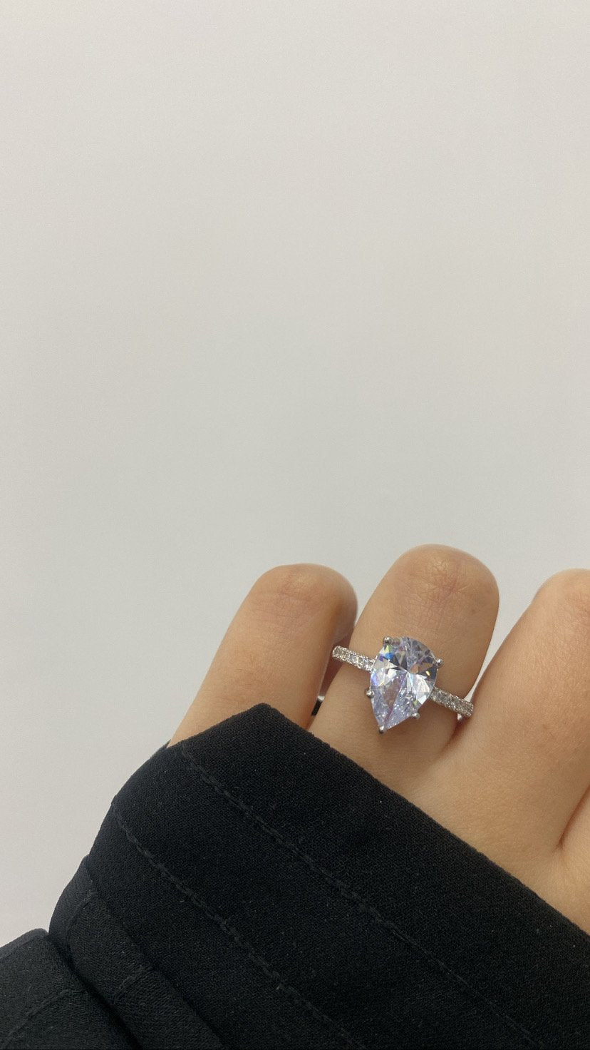 Pear ring