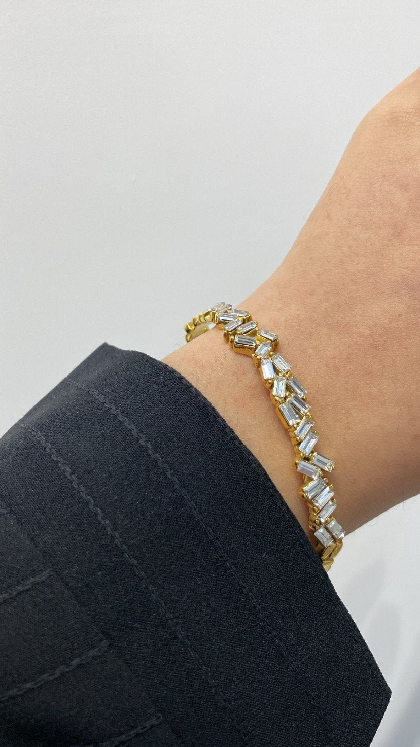 Ozak cuff bracelet