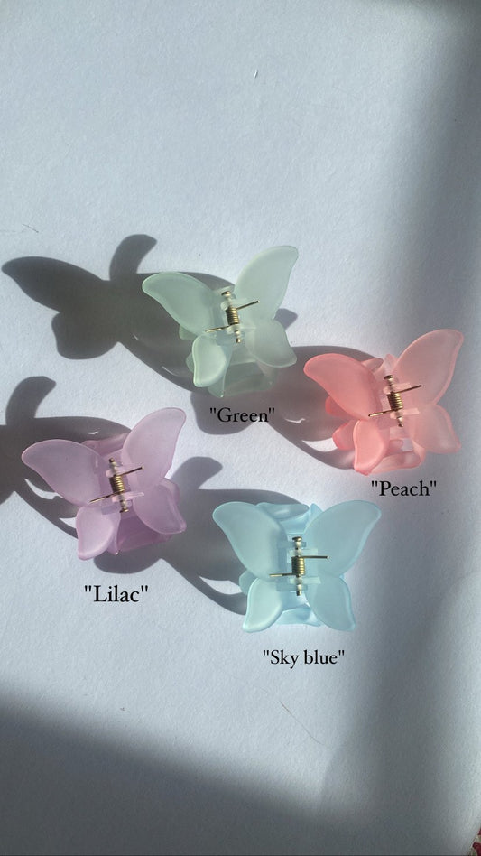 Pantone claws