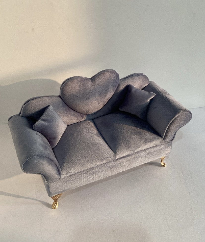 Felice couch jewellery box